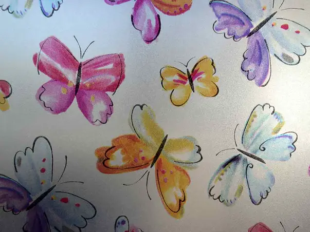 folie geam decorativa fluturi colorati