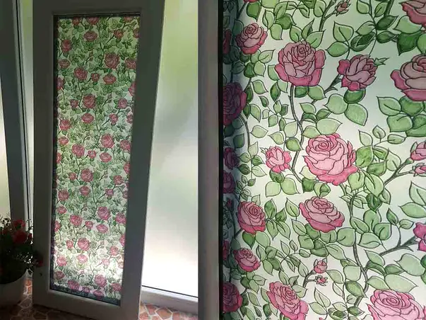 folie geam decorativa trandafiri roz