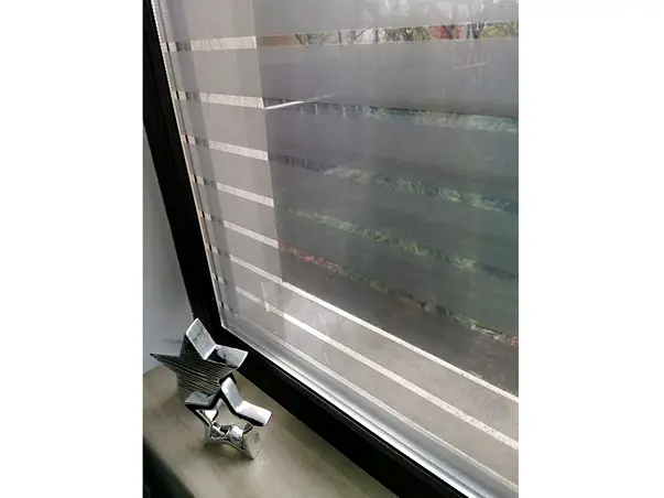 folie geam dungi gri late martin