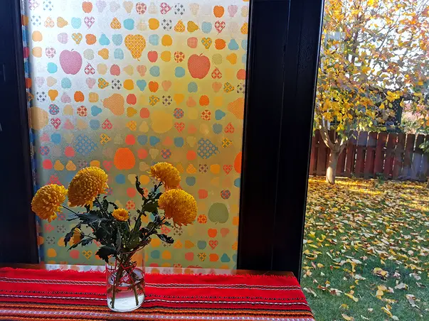 folie geam sablare cu model colorat