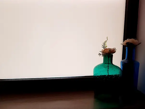 folie geam sablat alb whiteout