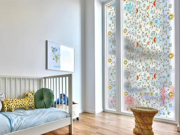 folie geam sablat cu model floral campo