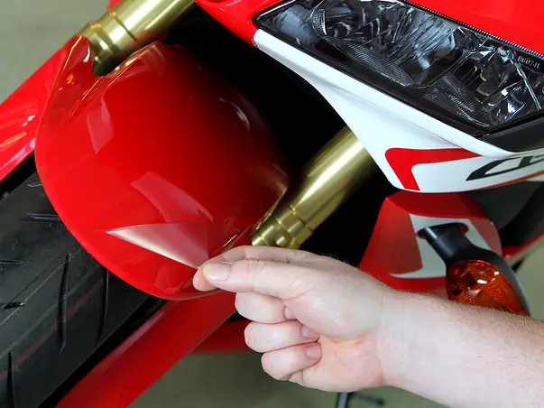 folie protectie transparenta impotriva zgarieturilor uv auto moto bicicleta s8