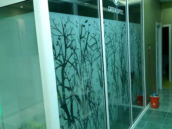 folie sablare crengi frunze