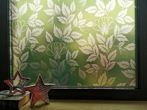folie sablare geam verde cu model floral