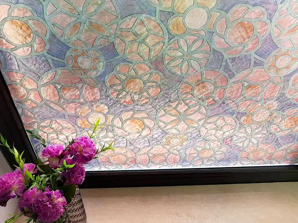 folie sablare geam vitraliu mov