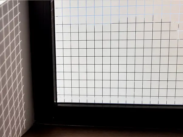 folie sablare patrate albe