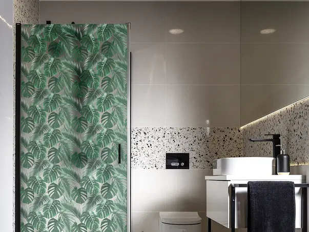 folie sablare perete dus palmas