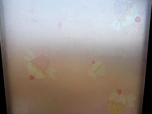 folie sablare roz pal cu briose