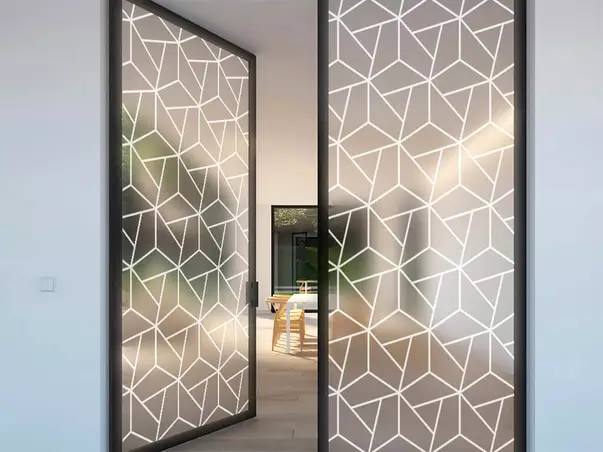 folie sablare usa din sticla model cu linii albe