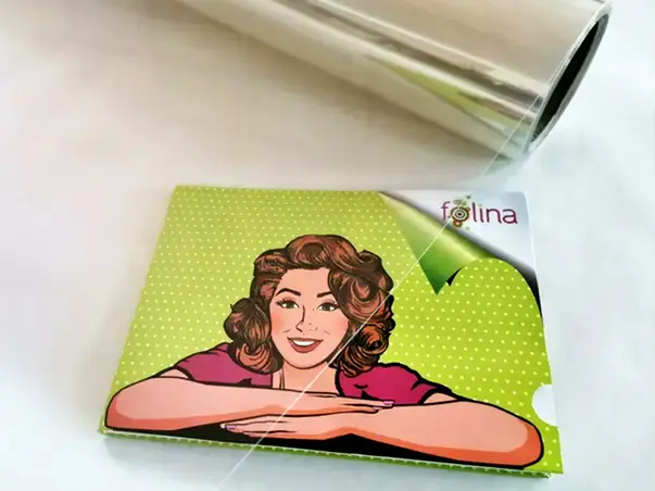 folie transparenta autoadeziva