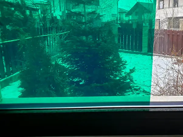 folie transparenta verde electrostatica