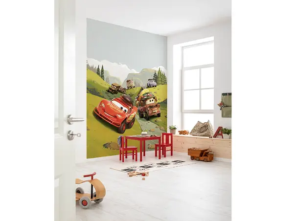 fototapet camera baieti cu masini cars