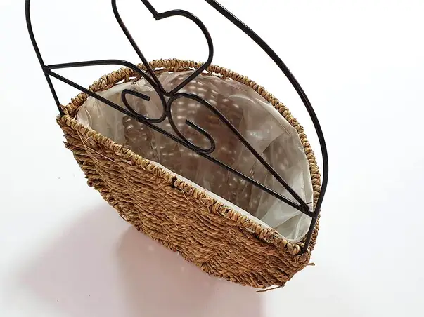 ghiveci flori ratan cu supor metalic