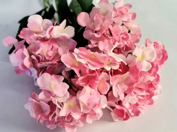 hortensii artificiale roz