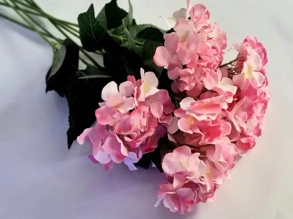hortensii roz artificiale