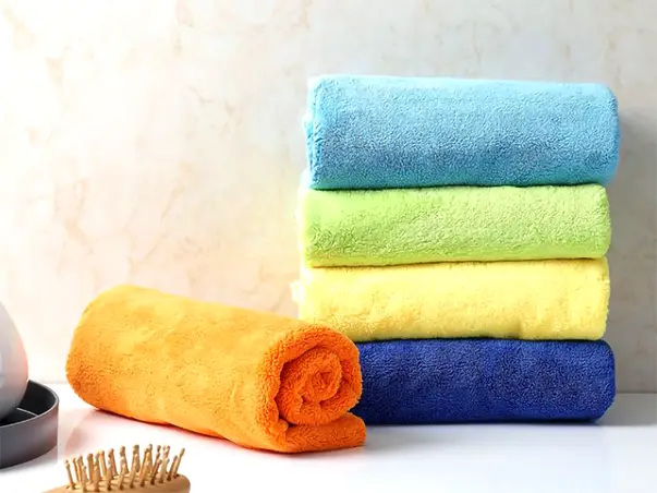 laveta din microfibra stergere uscare praf 4