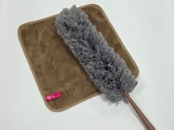 laveta microfibra si pamatuf pentru stergerea prafului