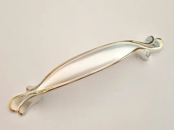 maner mobila gri deschis sidefat folina