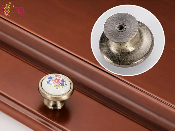 maner mobila metalic folina 6252 buton alb cu flori