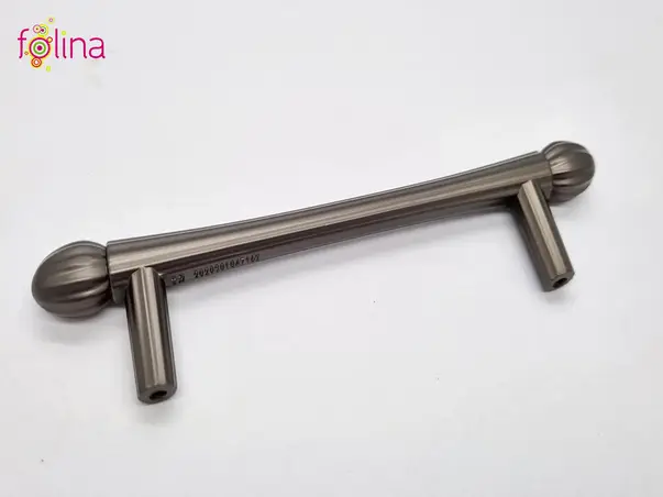 maner mobila metalic model elegant