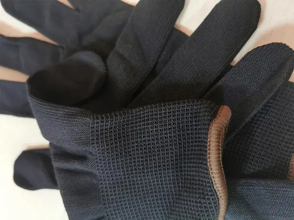 manusi aplicare autocolant