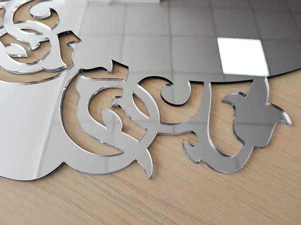 oglinda decorativa folina