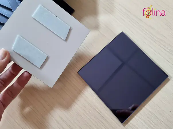 oglinda decorativa gri