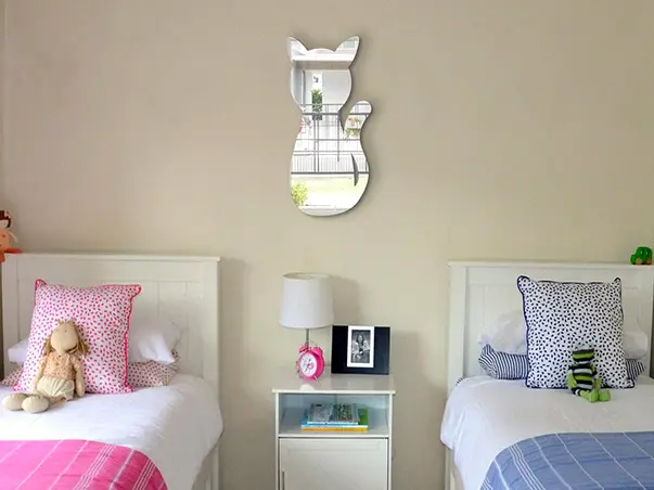 oglinda decorativa pisica