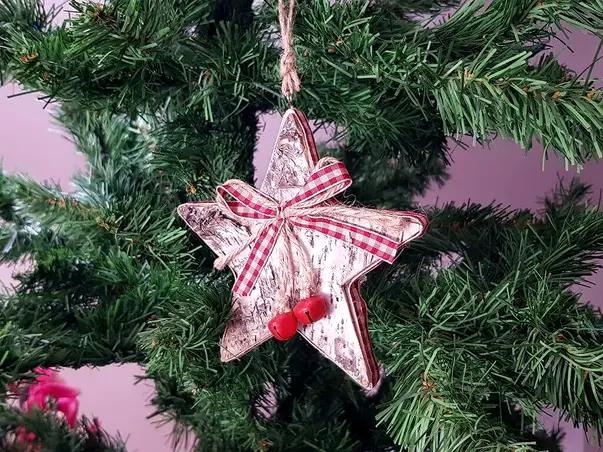 ornament din lemn rustik stea