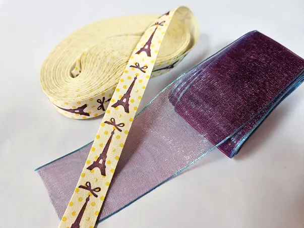 panglica decorativa mov pentru ambalaj cadou