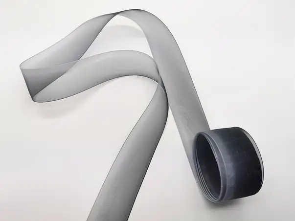 panglica organza negru in degrade 4 cm