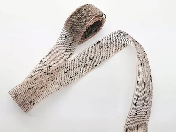 panglica roz pal transparenta