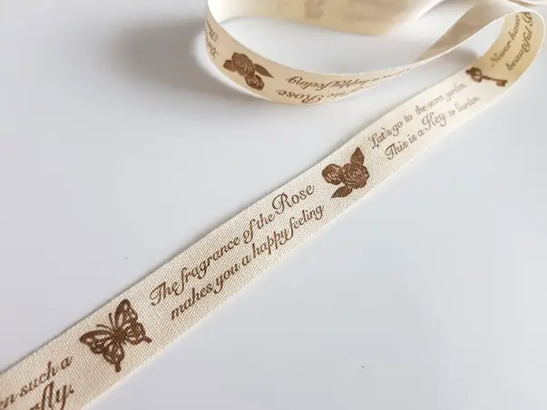 panglica textila fluturi