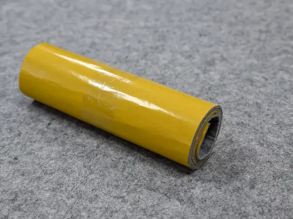 pasla autoadeziva fetru autoadeziv culoare gri deschis pentru protec ie suprafe e 1