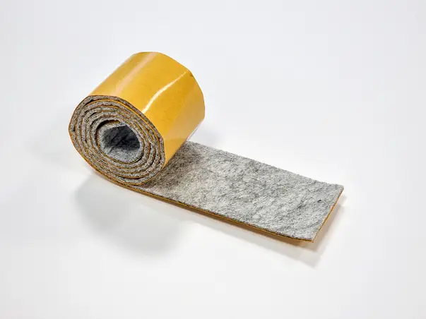 pasla autoadeziva fetru autoadeziv culoare gri deschis pentru protec ie suprafe e 7