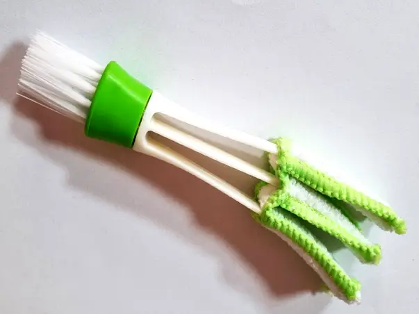 perie curatare grila ventilatie