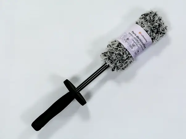 perie din microfibra pentru curatarea jantelor auto 7