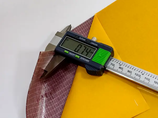 piele artificiala ecologica visiniu bordo aspect natural moale cu adeziv 140cm s2