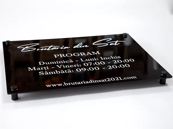 placu a personalizata la comanda 1