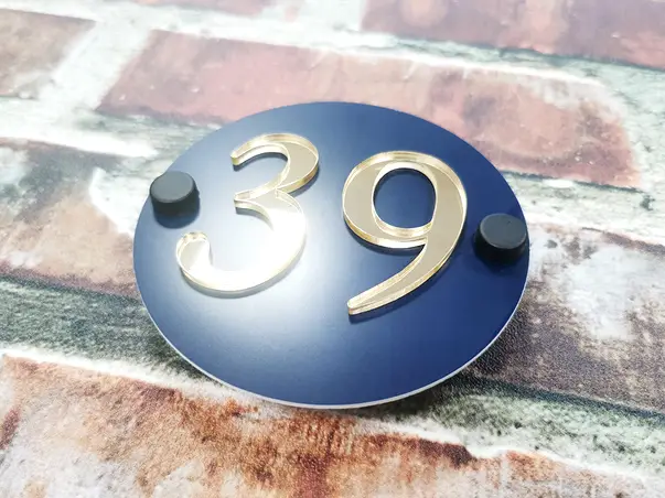 placuta adresa din bond cu numar in relief 2