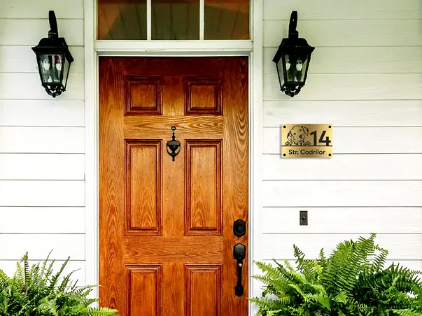 placuta adresa model caine dalmatian din bond argintiu sau auriu s15