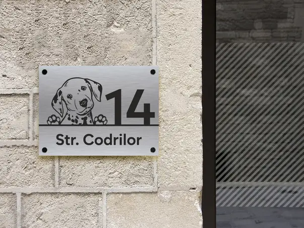 placuta adresa model caine dalmatian din bond argintiu sau auriu s6