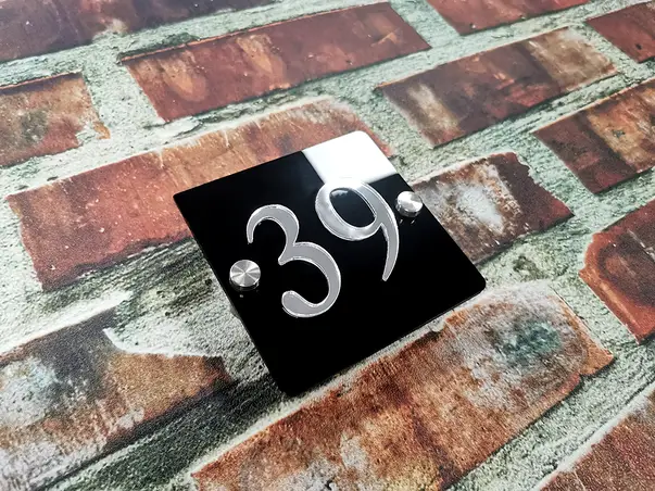 placuta adresa model cu cifre patrat v2