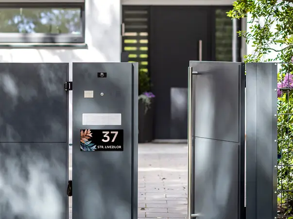 placuta adresa model flori sticla acrilica tehnologie printare uv s6