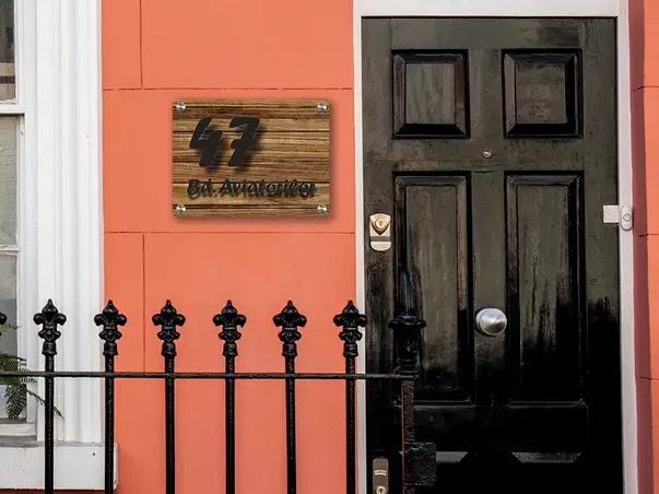 placuta adresa model lemn 2