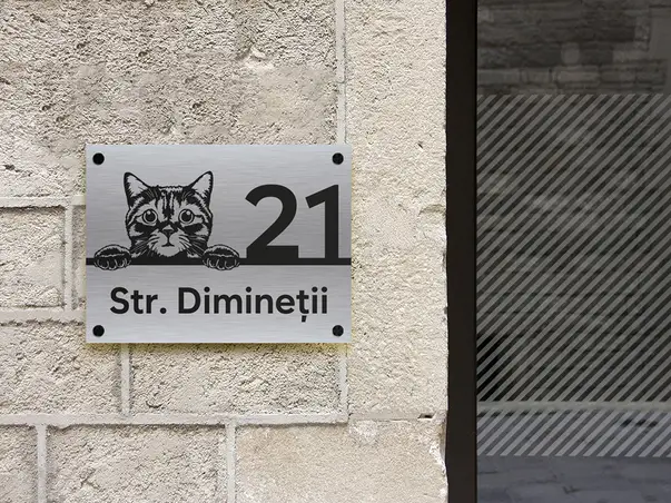 placuta adresa model pisica motan din bond argintiu sau auriu s5