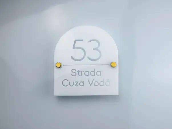 placuta numar si adresa casa din plexiglass cu text personalizat prin decupare s01