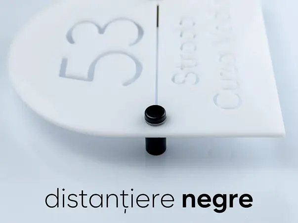 placuta numar si adresa casa din plexiglass cu text personalizat prin decupare s07