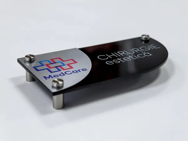 placuta personalizata cu print uv pentru birouri spatii comerciale firme institutii s05